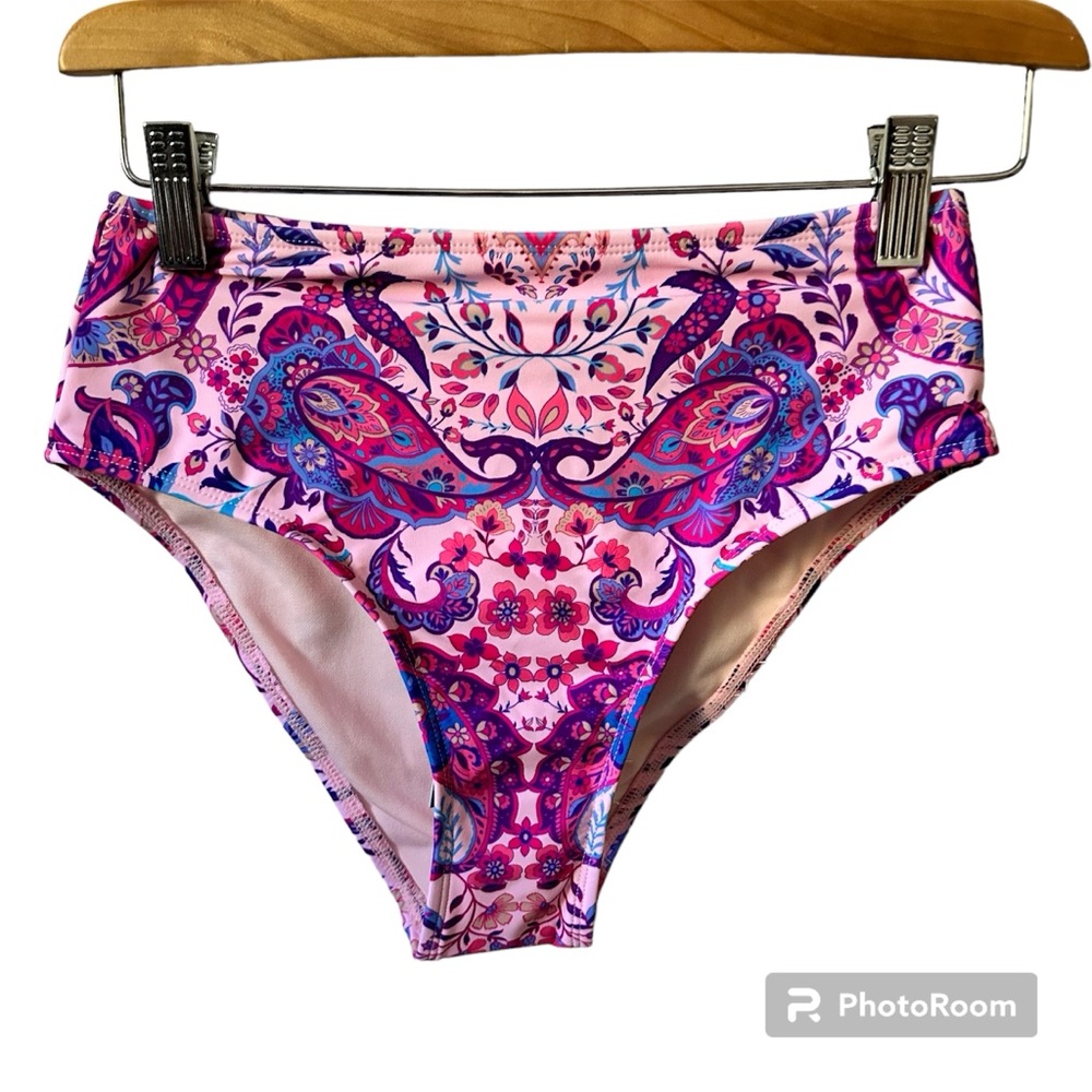 Cupshe Bikini Bottoms Pink and Purple Floral Sixe XS NWT